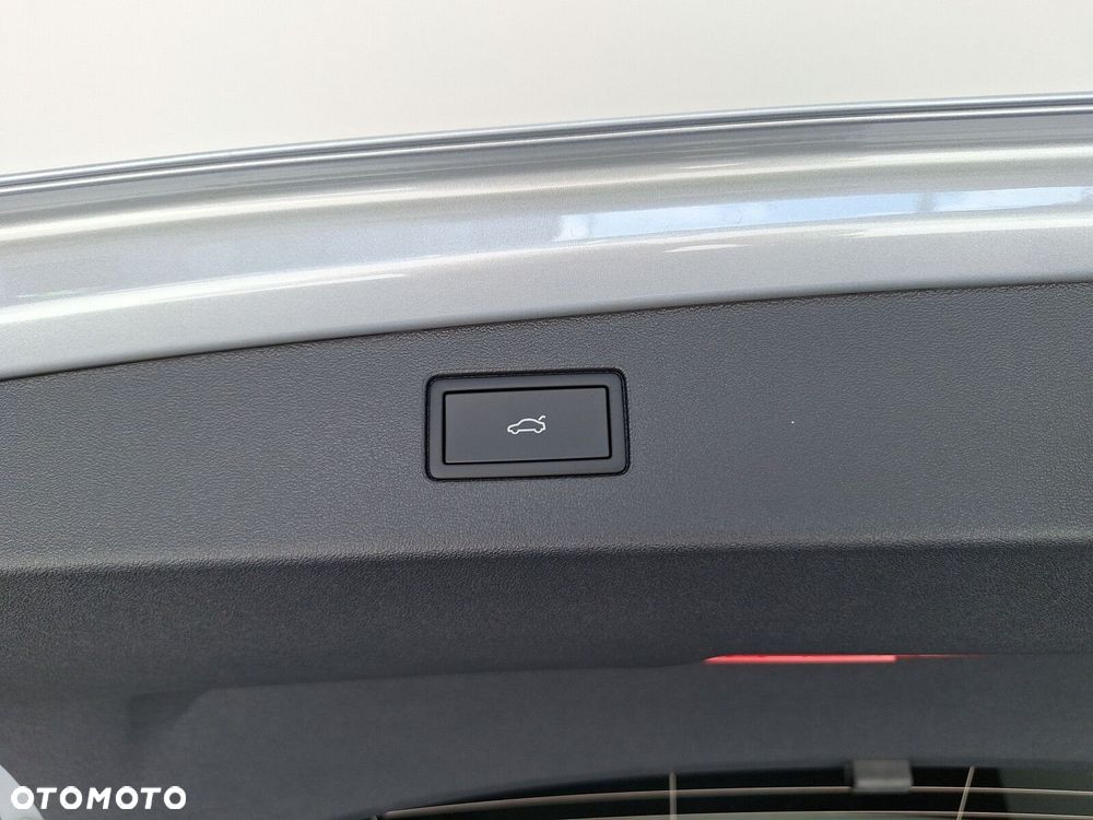Volkswagen Tiguan - 32
