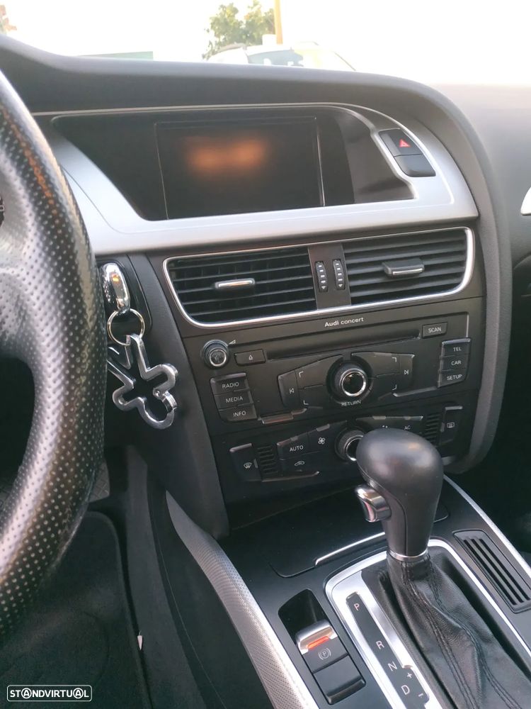 Audi A4 2.0 TDI exclusive Multitronic - 6