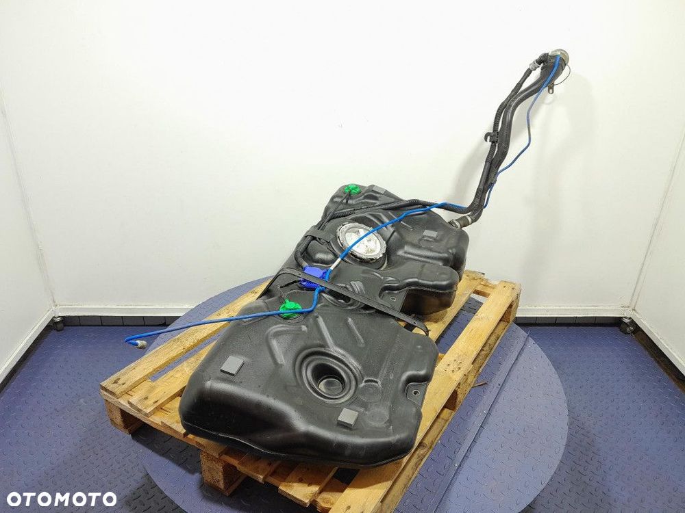 BMW 2 F44 2.0 B 178 KM ZBIORNIK PALIWA 7465135 - 4