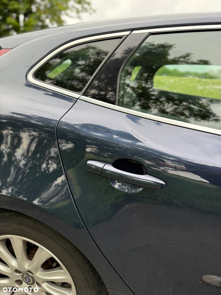 Volvo V40 D2 Summum - 21