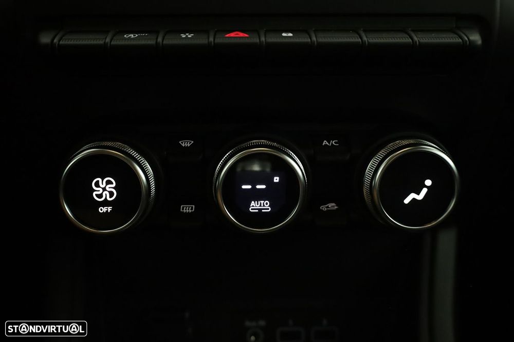 Renault Captur 1.0 TCe Techno Bi-Fuel - 13