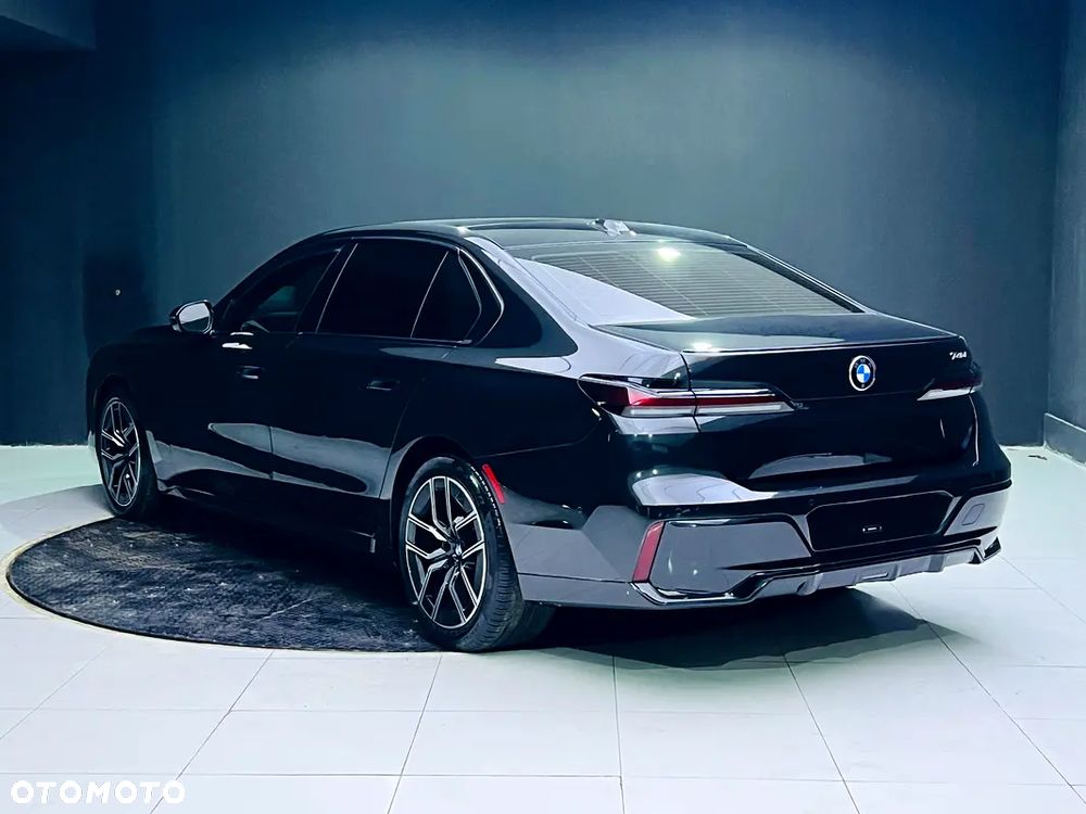 BMW Seria 7 740Li xDrive sport - 4