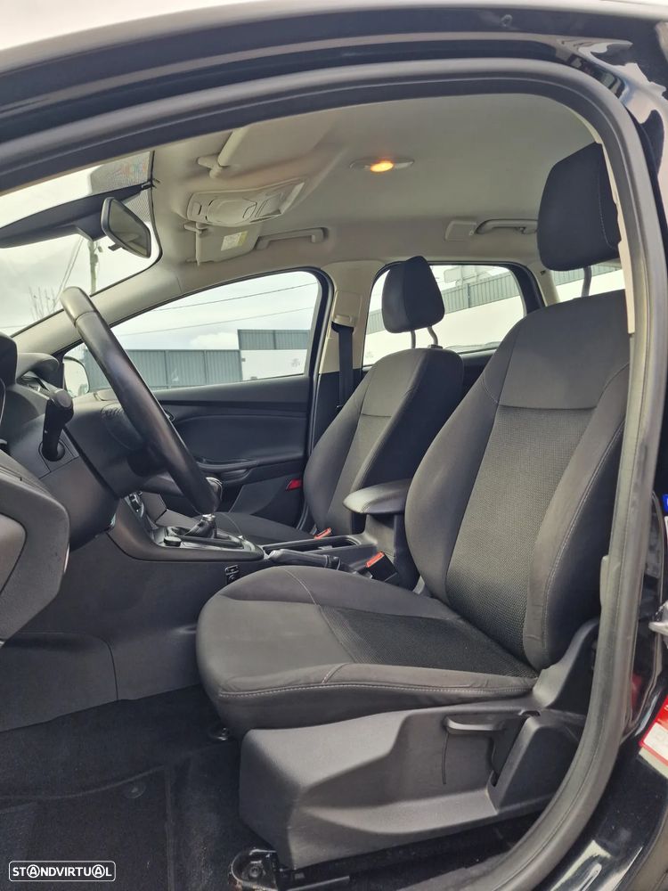 Ford Focus SW 1.5 TDCi DPF S&S Trend - 11