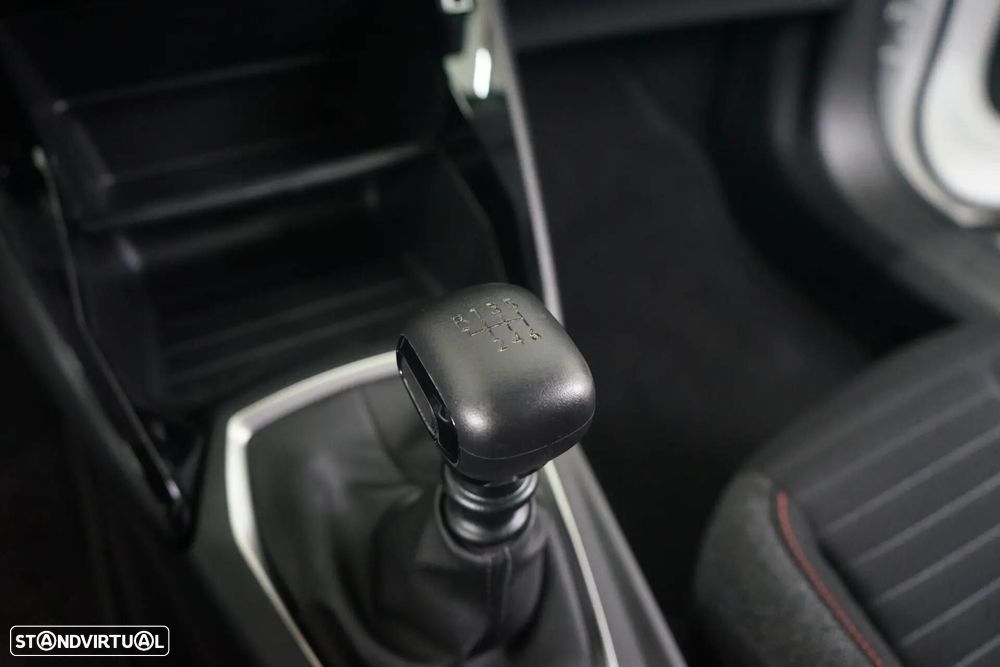 Peugeot 2008 1.2 PureTech Active - 30