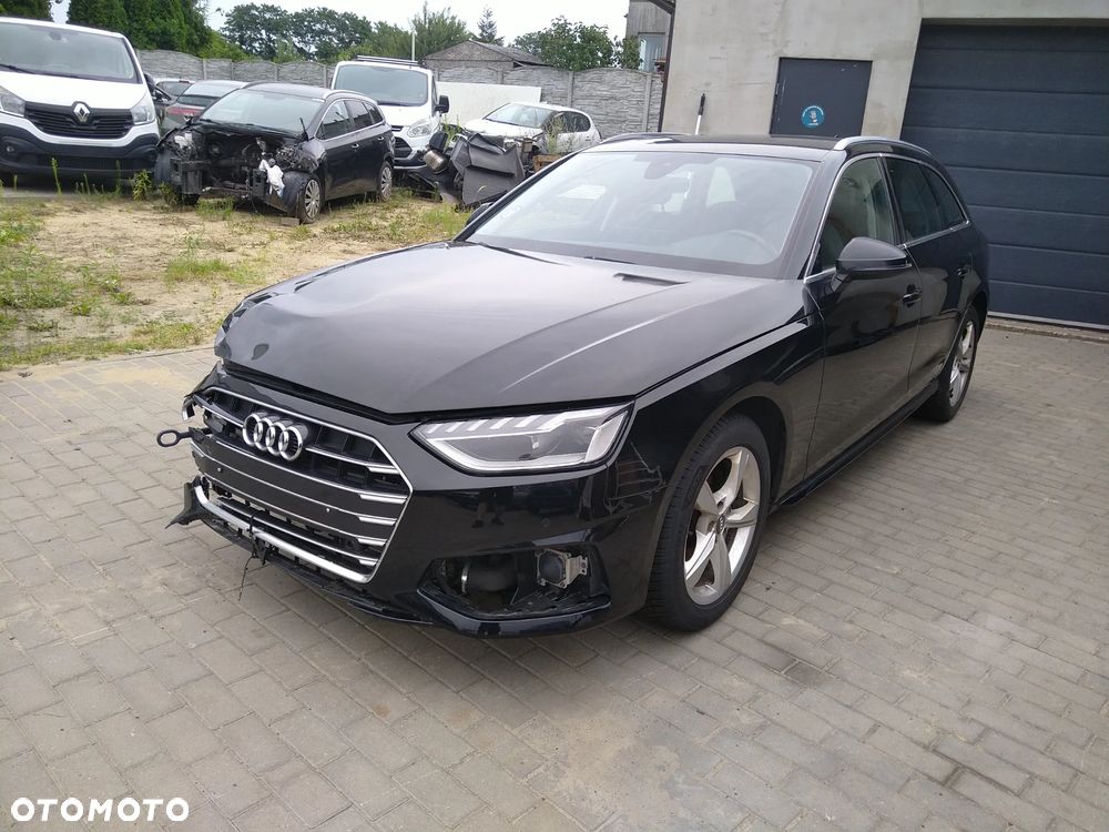 Audi A4 Avant 40 TFSI S tronic - 31