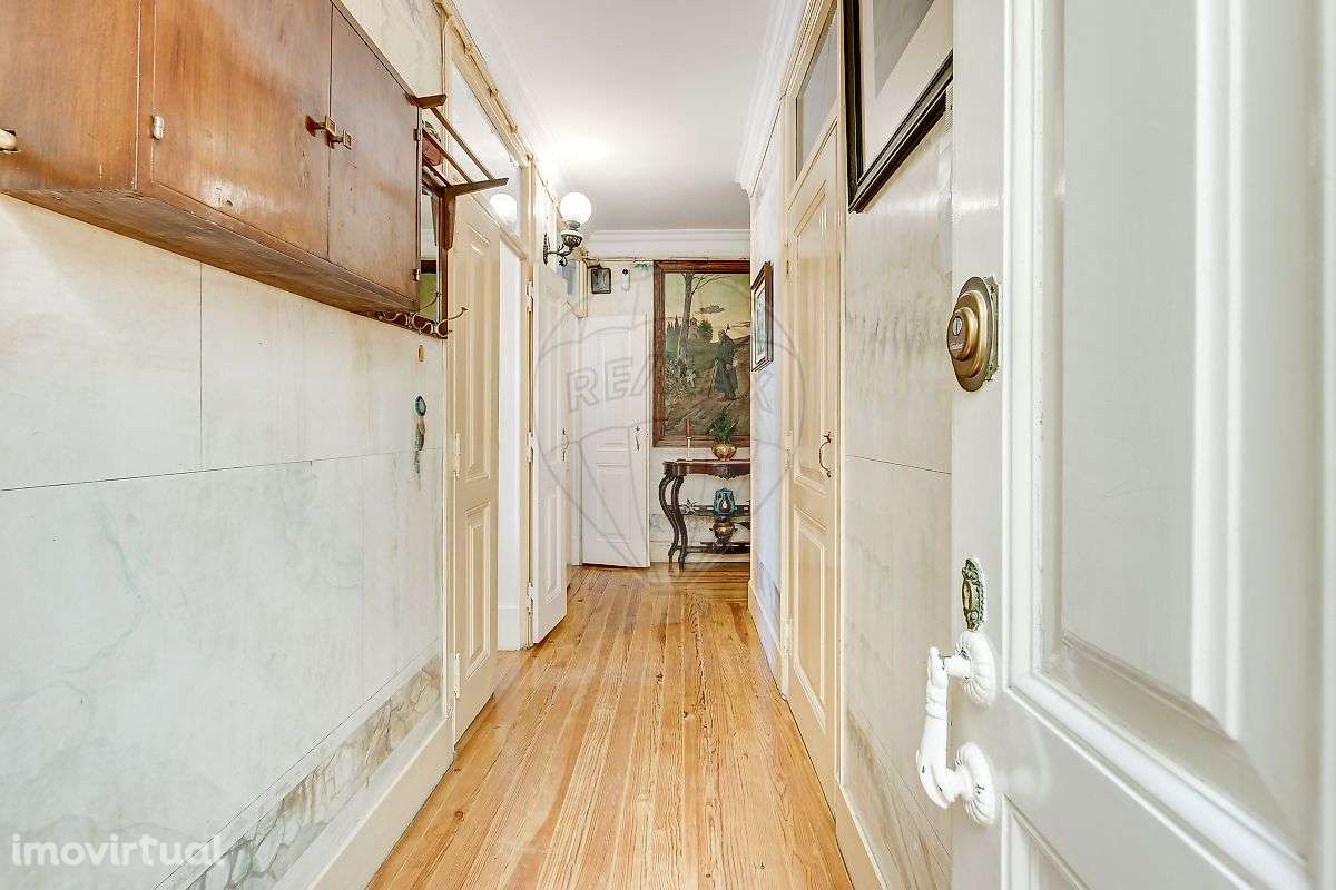 Apartamento T7 para venda - Grande imagem: 2/22