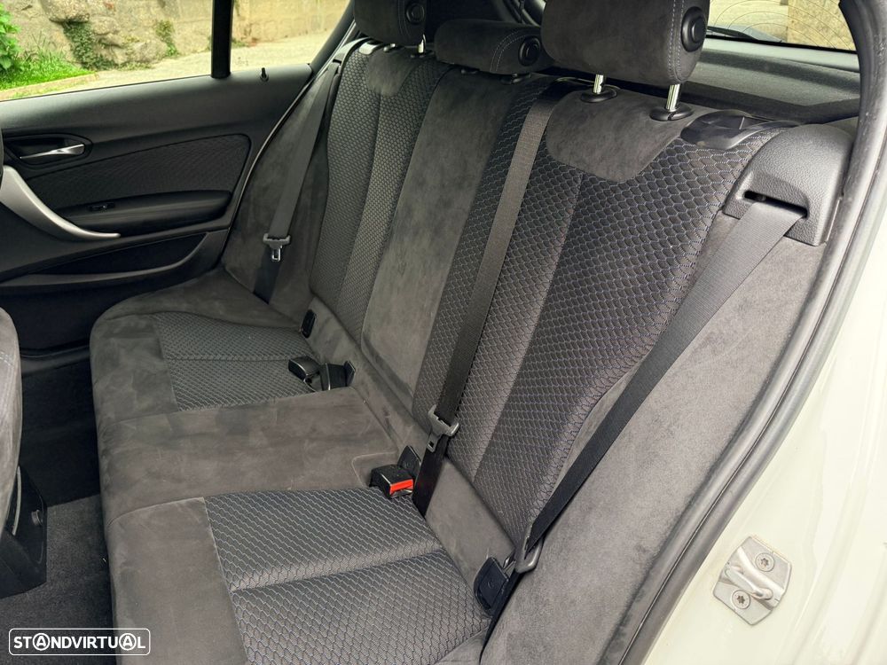 BMW 116 d Pack M - 33
