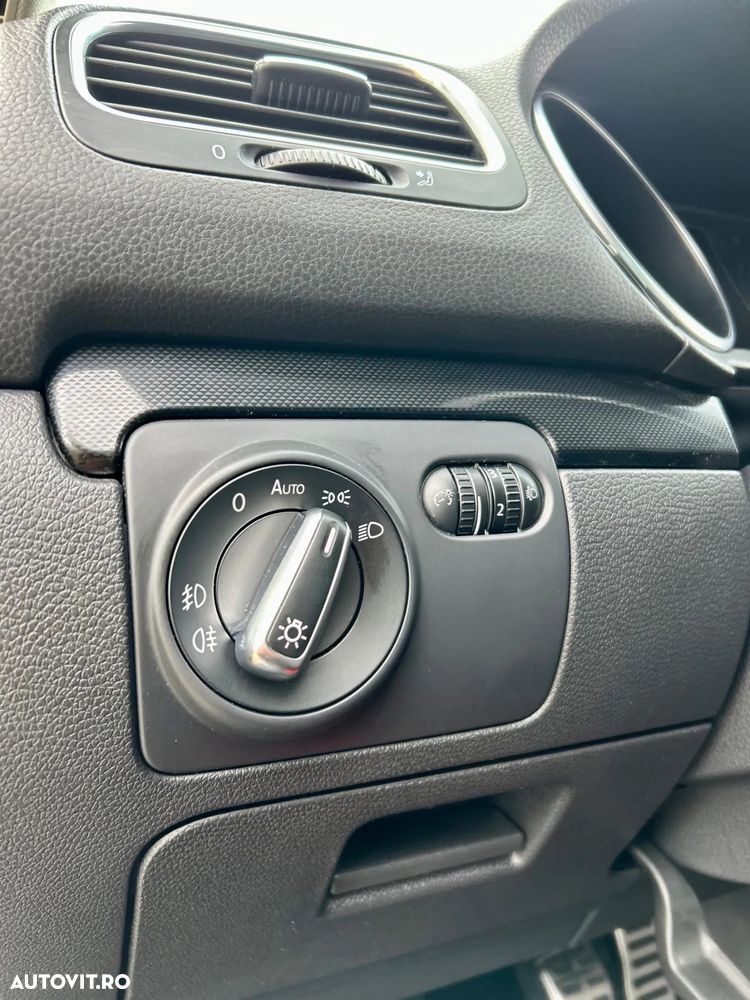Volkswagen Golf - 17