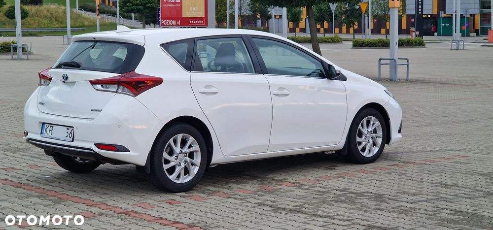 Toyota Auris Hybrid 135 Premium - 5