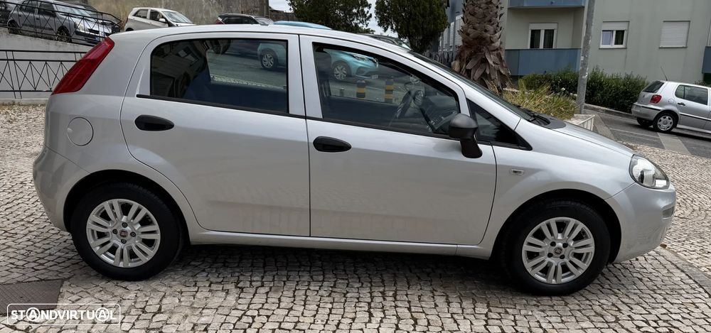 Fiat Punto 1.2 Lounge S&S - 8