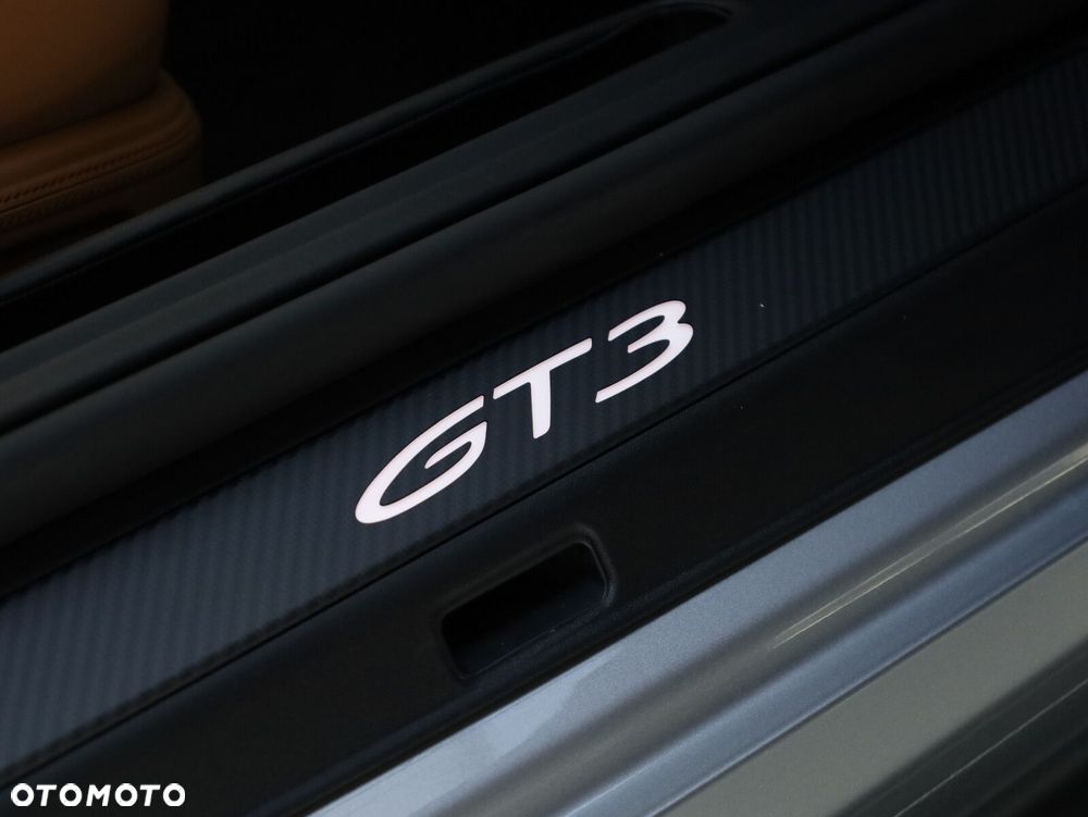 Porsche 911 - 32