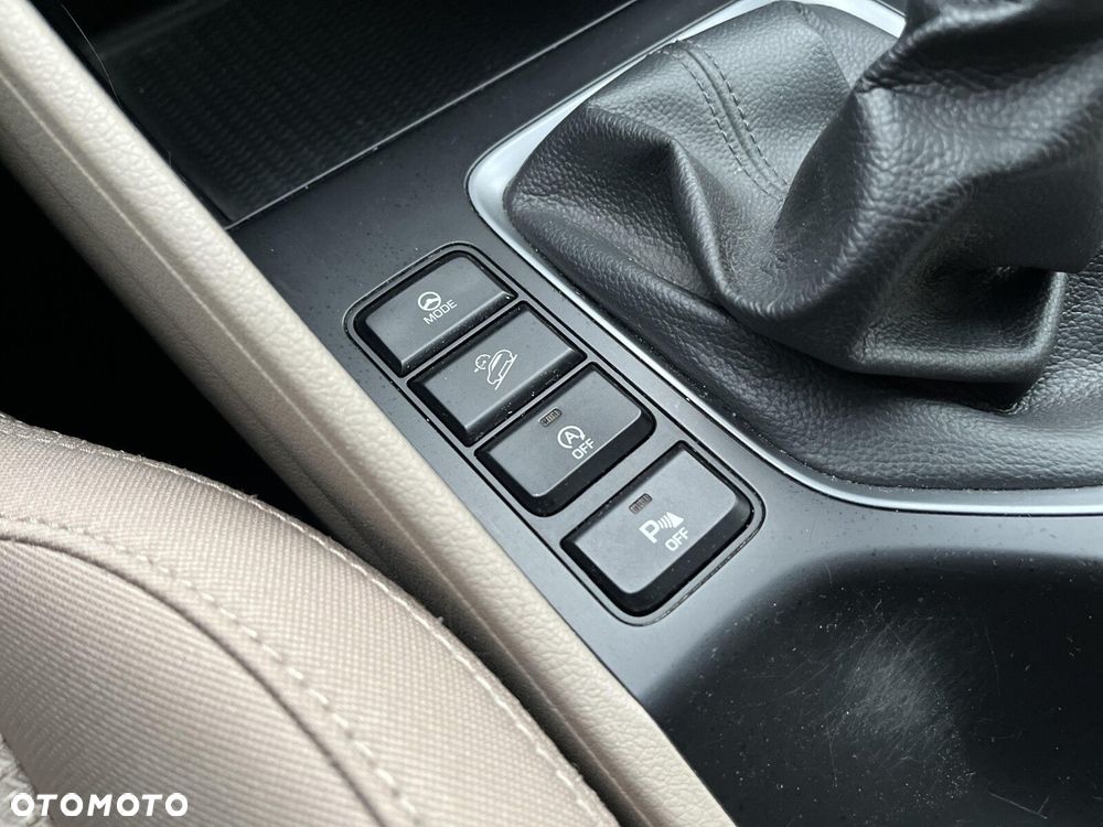 Hyundai Tucson 2.0 CRDI BlueDrive Comfort 2WD - 28