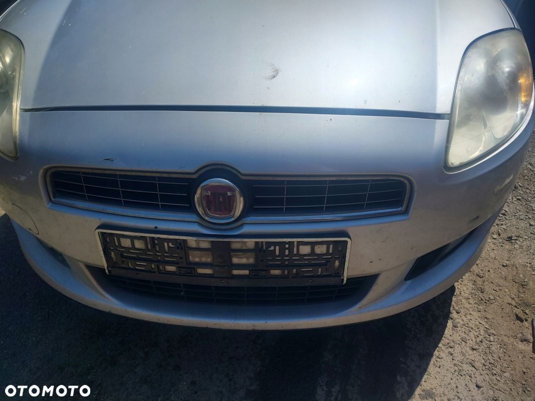 FIAT BRAVO II ZDERZAK PRZÓD 620B - 1