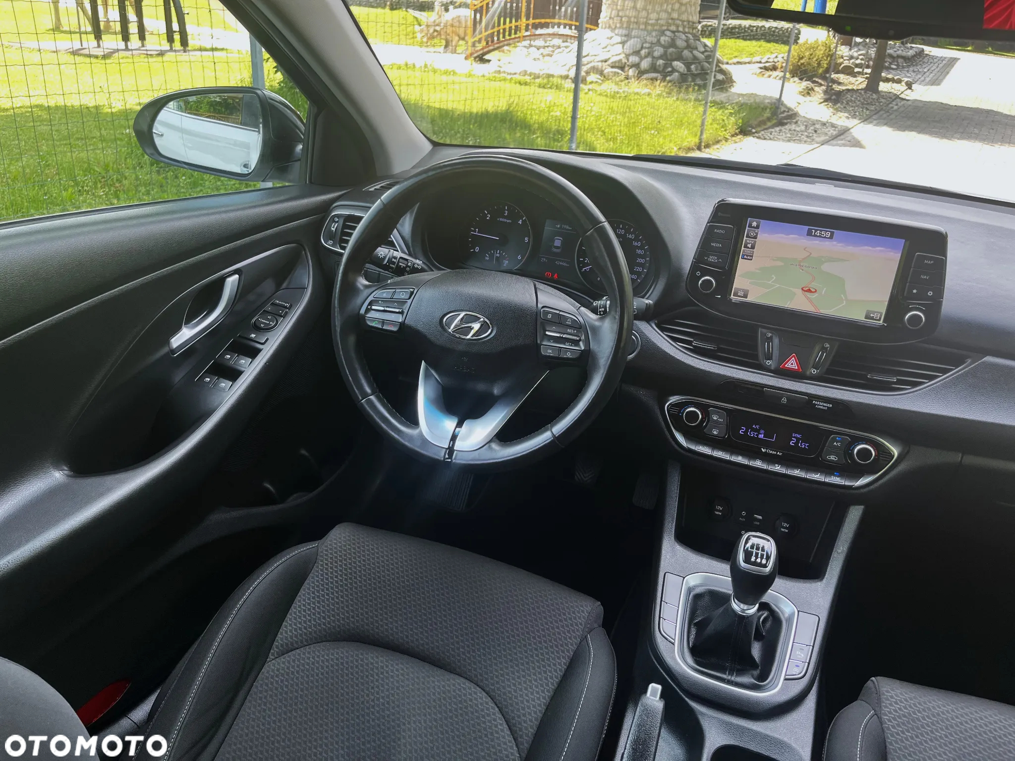Hyundai i30 1.6 CRDi BlueDrive Premium - 13