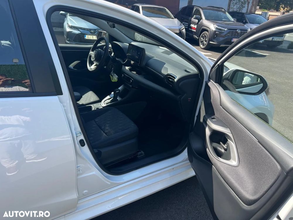 Toyota Yaris 1.5 VVT-i HSD Eco - 12