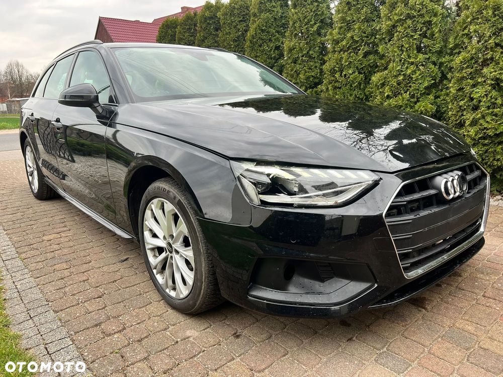 Audi A4 Avant 35 TDI Sport S tronic - 16