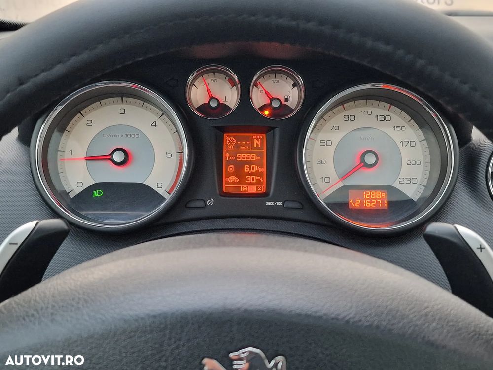 Peugeot 308 1.6HDi Premium Pack Aut - 15