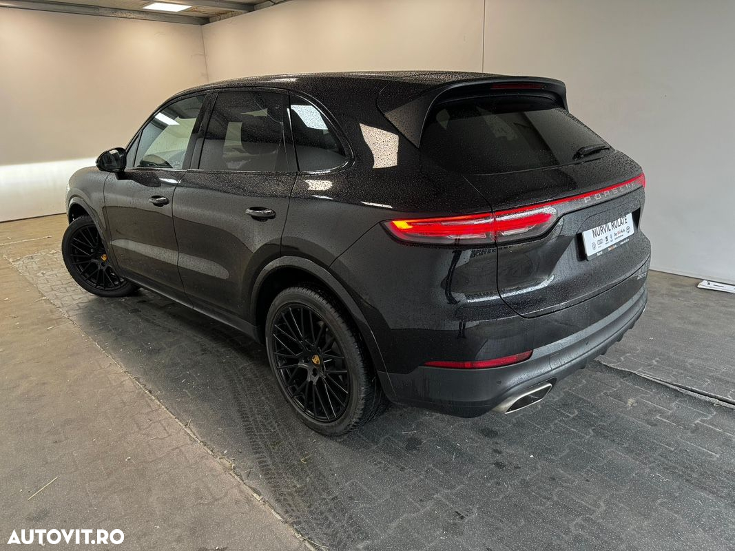 Porsche Cayenne Tiptronic S - 24