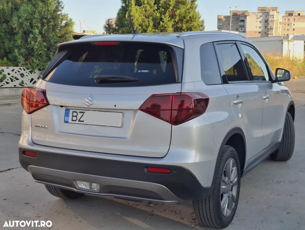 Suzuki Vitara 1.4 Boosterjet MHEV Passion - 6