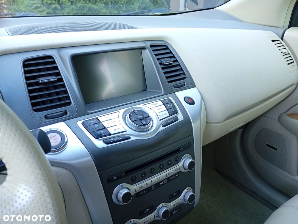 Nissan Murano CVT Executive - 14