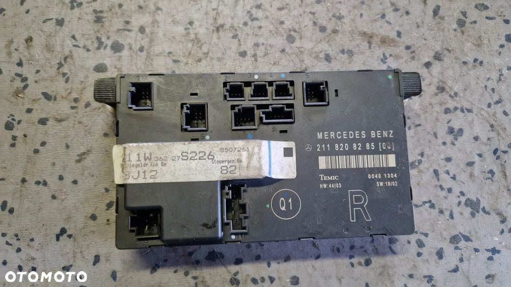 MERCEDES W211 MODUŁ DRZWI PRAWY PRZÓD 2118208285 - 1