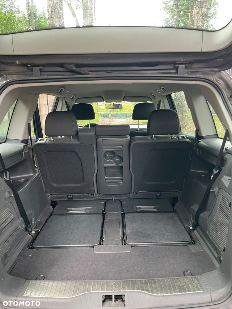 Opel Zafira 1.6 - 11