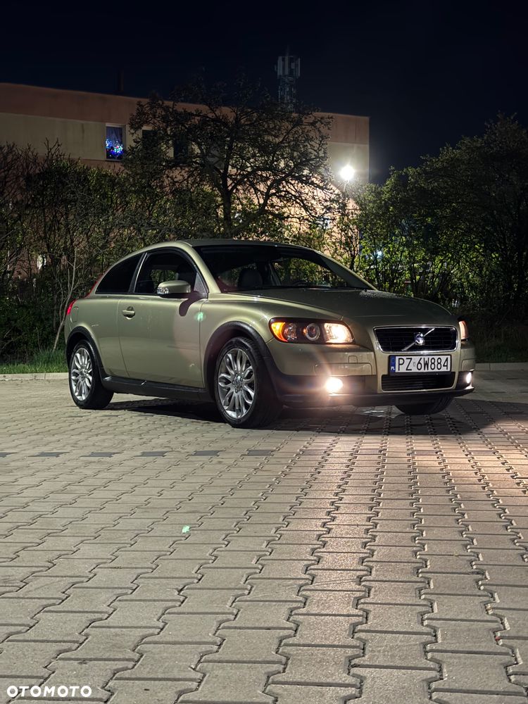 Volvo C30 2.0D Momentum - 29