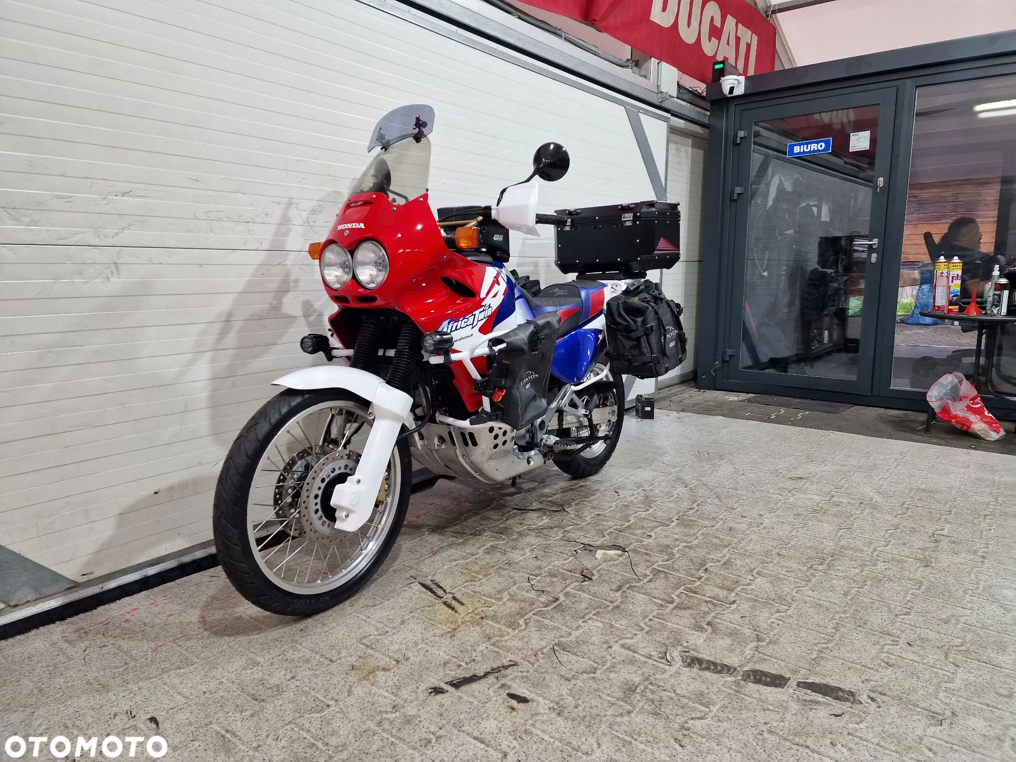 Honda XRV - 1