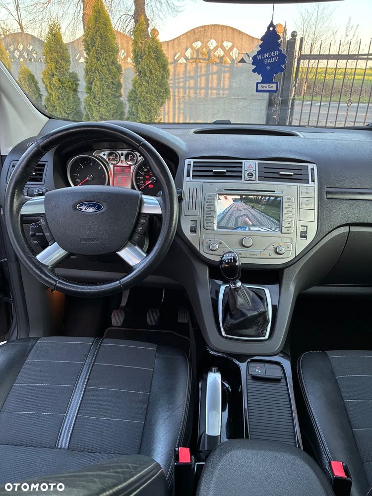 Ford Kuga 2.0 TDCi 4x4 Titanium - 1