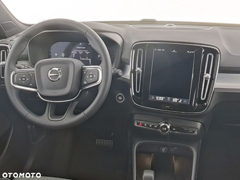 Volvo XC 40 B3 B DKG Plus Black Edition - 8