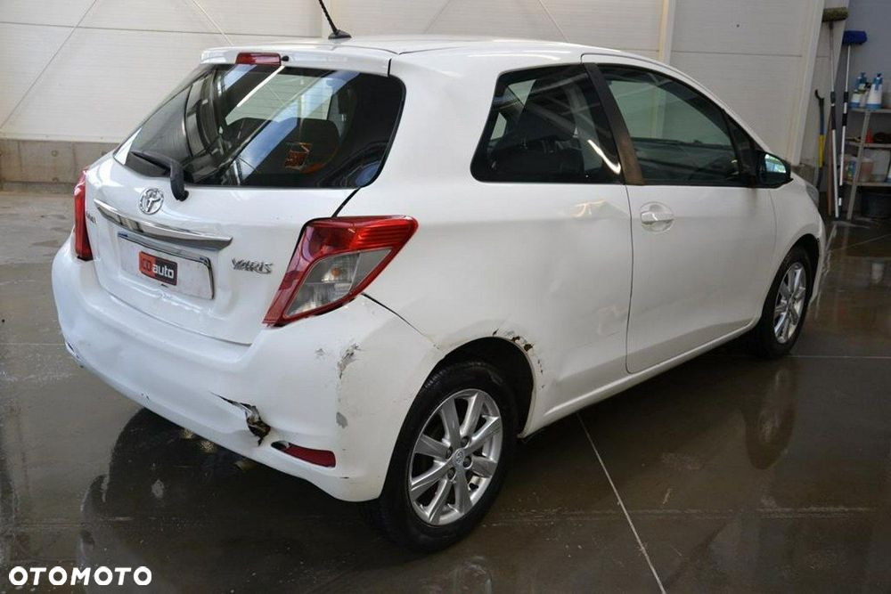 Toyota Yaris - 7