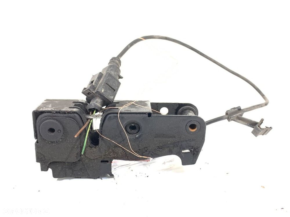 ZAMEK MASKI PRZÓD - 76.00 PLN - AUDI A4 B8 Avant (8K5) 2007 - 2015 2.0 TDI 100 kW [136 KM] olej - 2