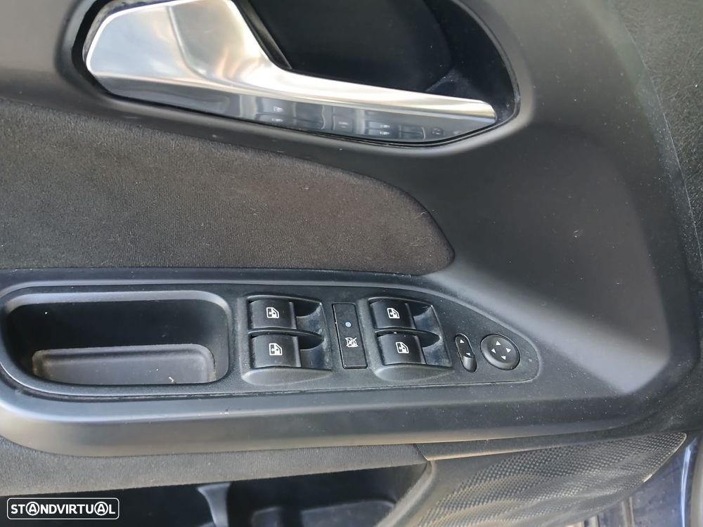 Fiat Tipo Station Wagon 1.6 M-Jet Lounge J17 - 23
