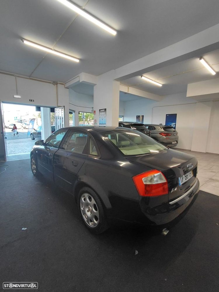 Audi A4 1.8 T Multitronic - 5
