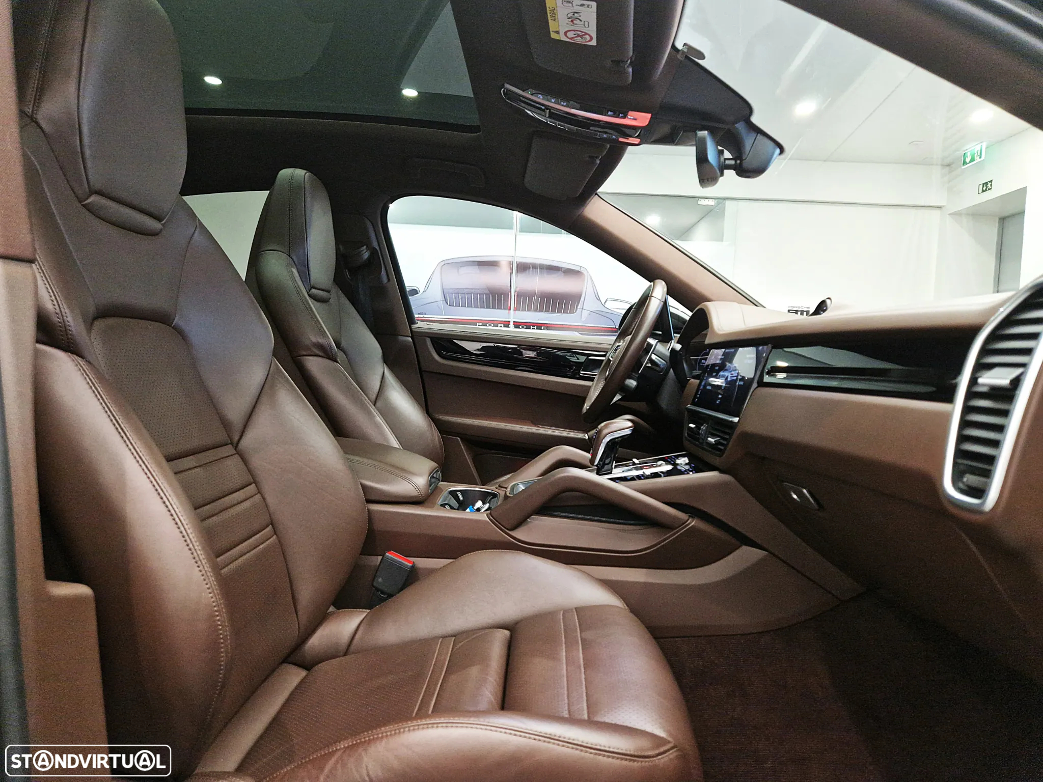 Porsche Cayenne Coupé E-Hybrid - 23