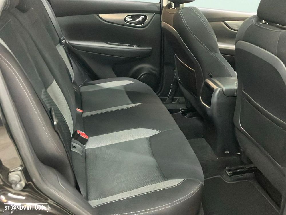 Nissan Qashqai 1.3 DIG-T N-Connecta - 15