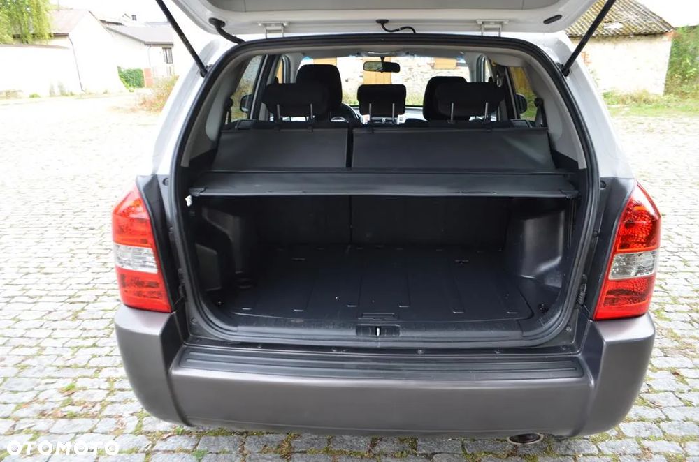 Hyundai Tucson 2.0 2WD Champion - 27