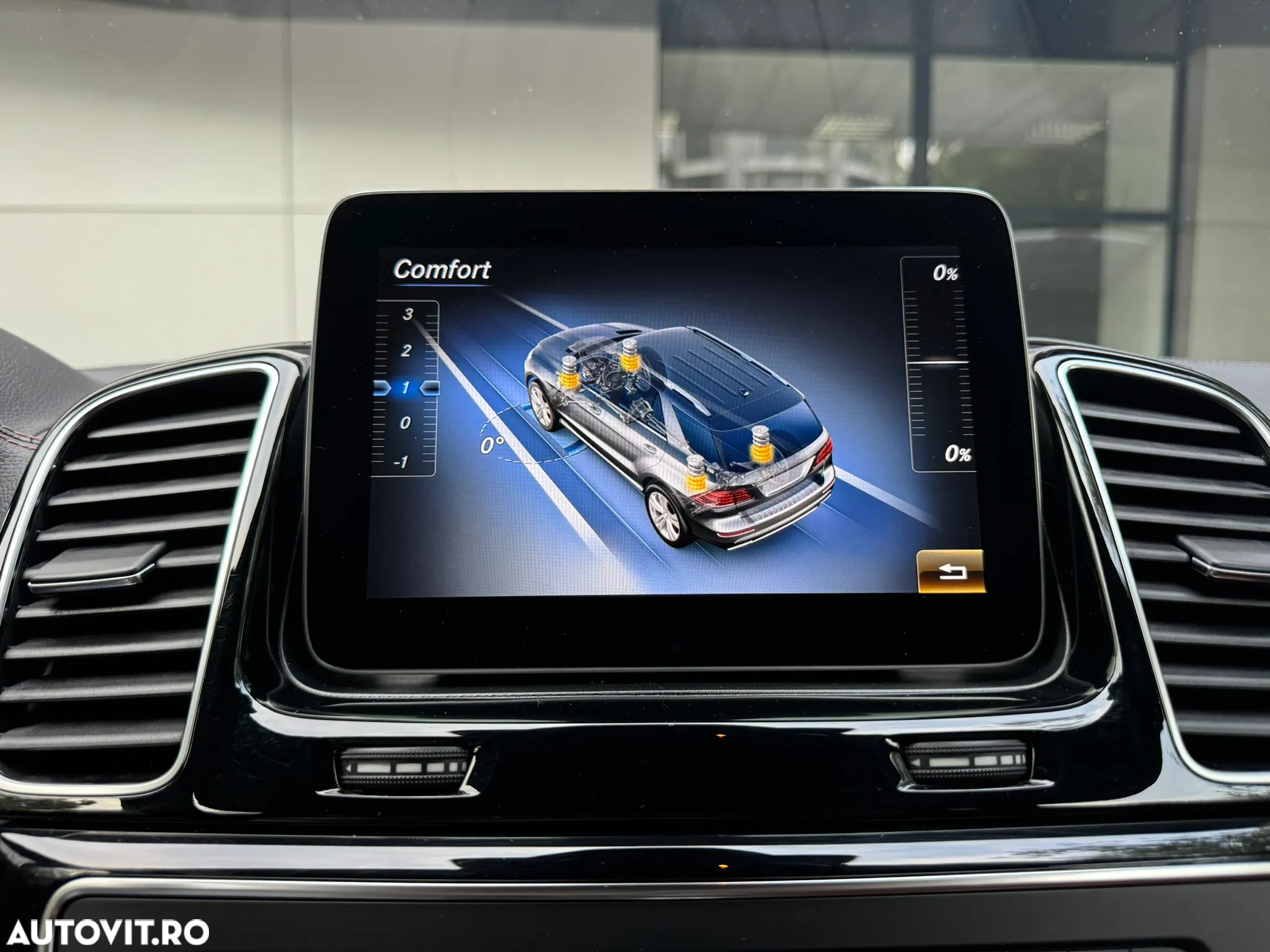 Mercedes-Benz GLE 350 d 4MATIC - 34