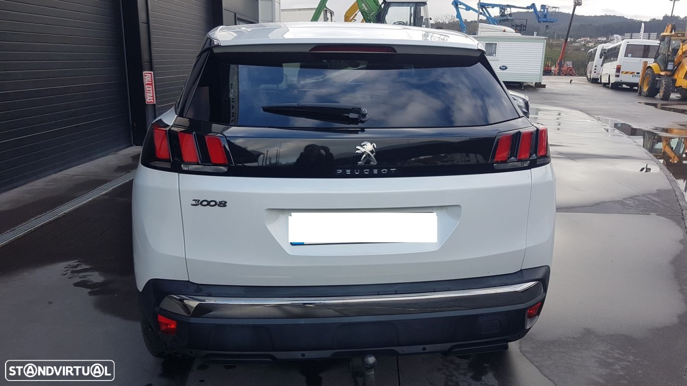Peugeot 3008 - 8