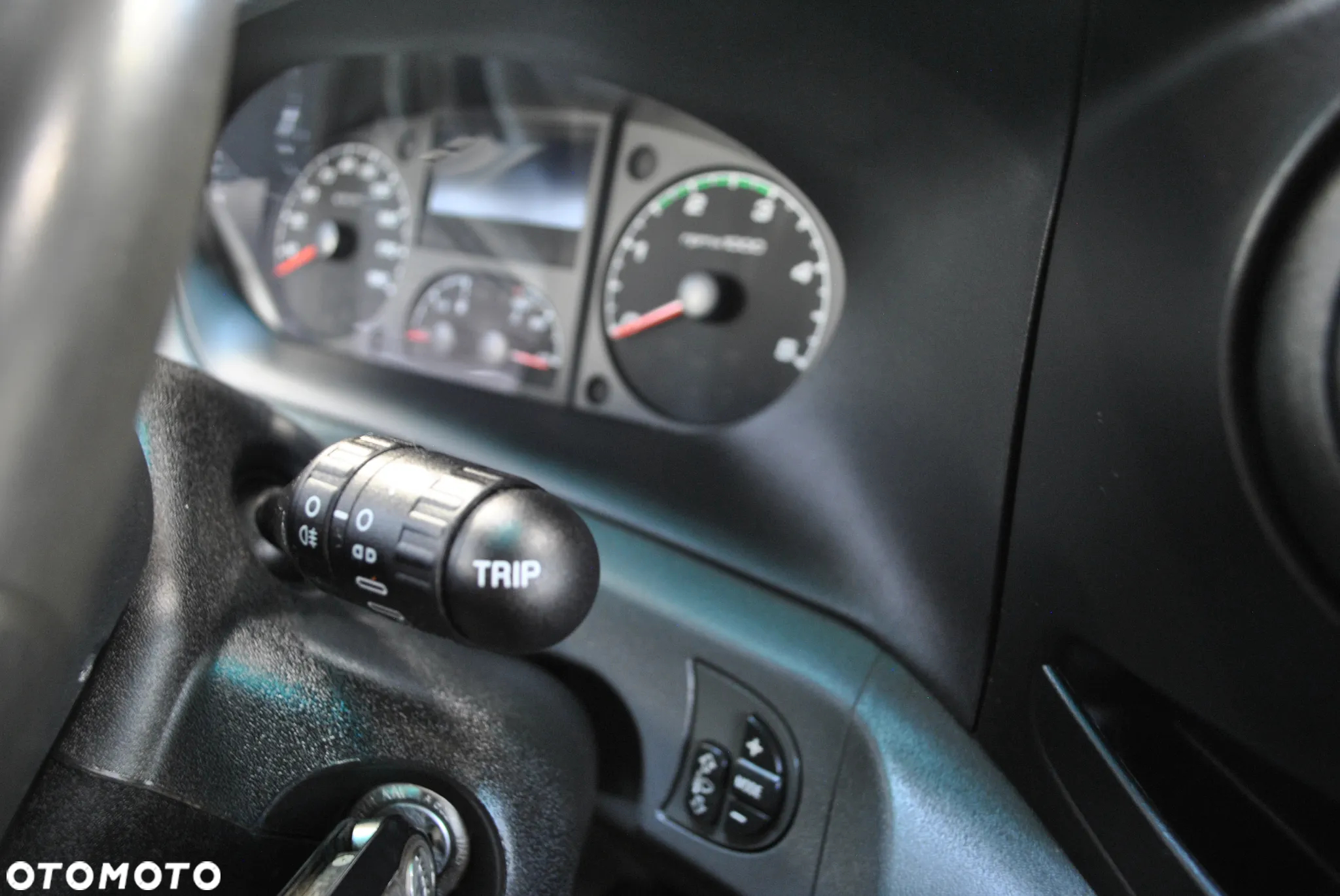 Iveco Daily 29L13 Doka Dubel Kabina Brygadówka Hak Plandeka Automatyczna Skrzynia Webasto 7 Miejsc Obsługa Dróg Autostrad - 21