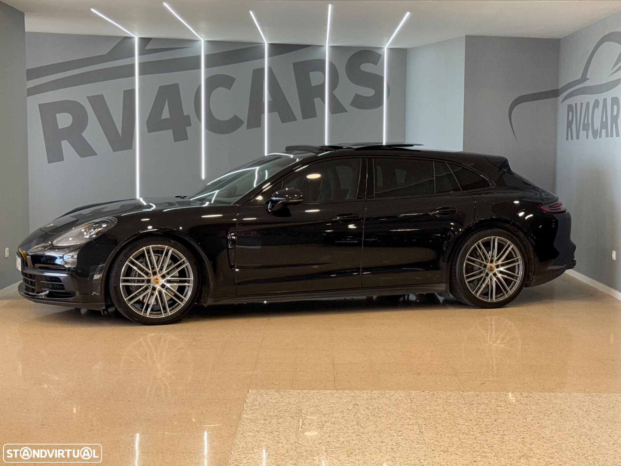 Porsche Panamera Sport Turismo 4 E-Hybrid - 4