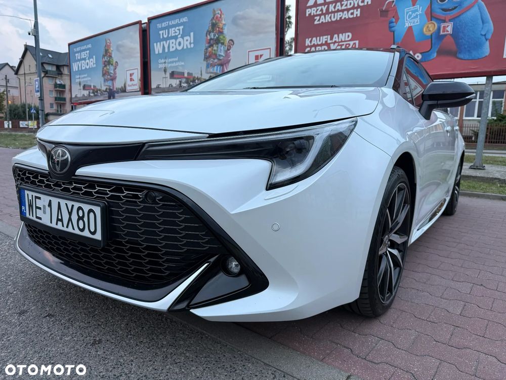 Toyota Corolla 2.0 Hybrid GR Sport Dynamic - 35
