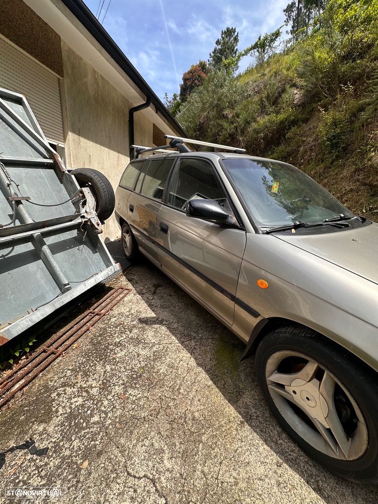 Opel Astra Caravan 1.7 TD Club - 2