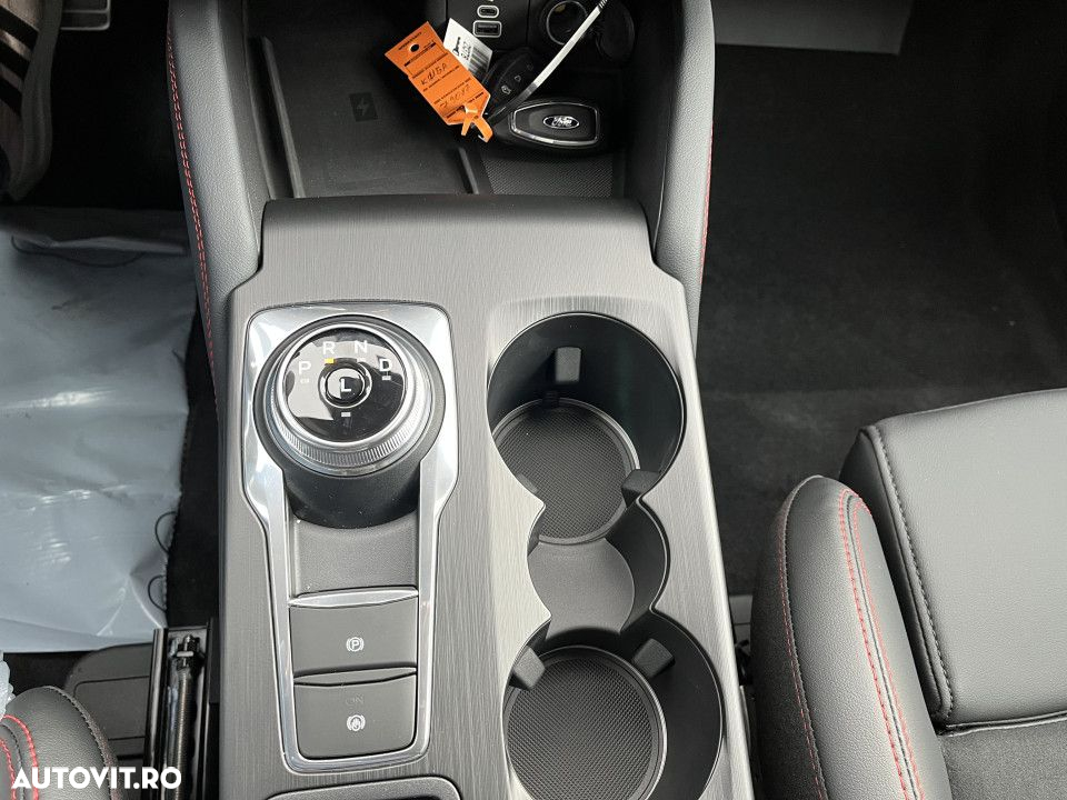 Ford Kuga - 17