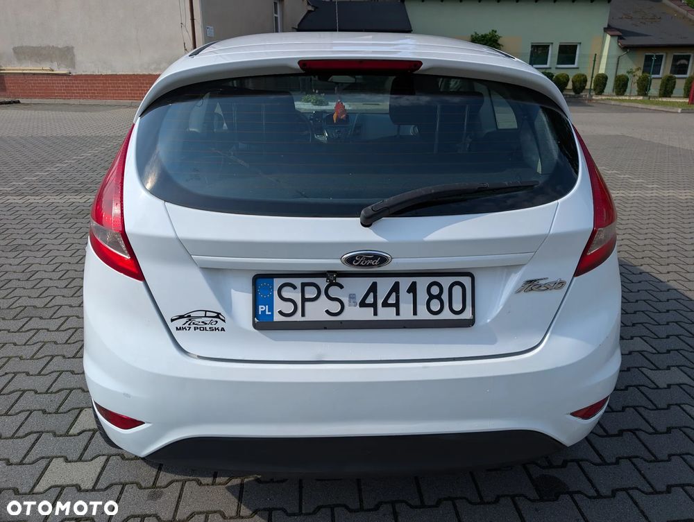 Ford Fiesta 1.4 TDCi Ambiente - 9