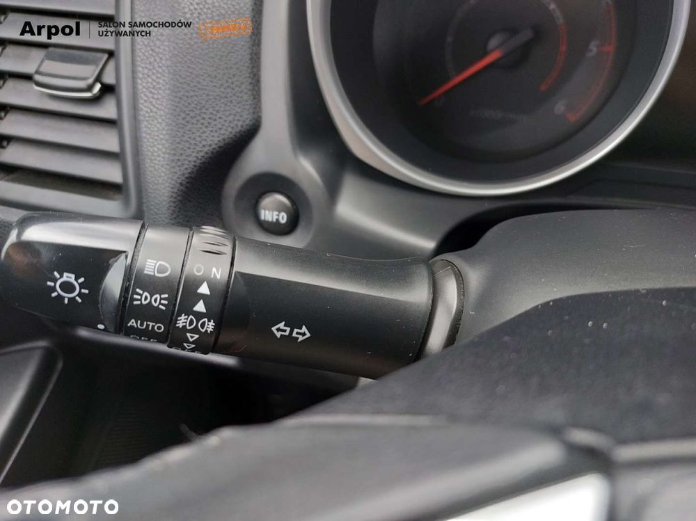Mitsubishi ASX - 14