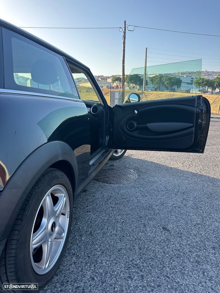 MINI 3 Portas One - 14