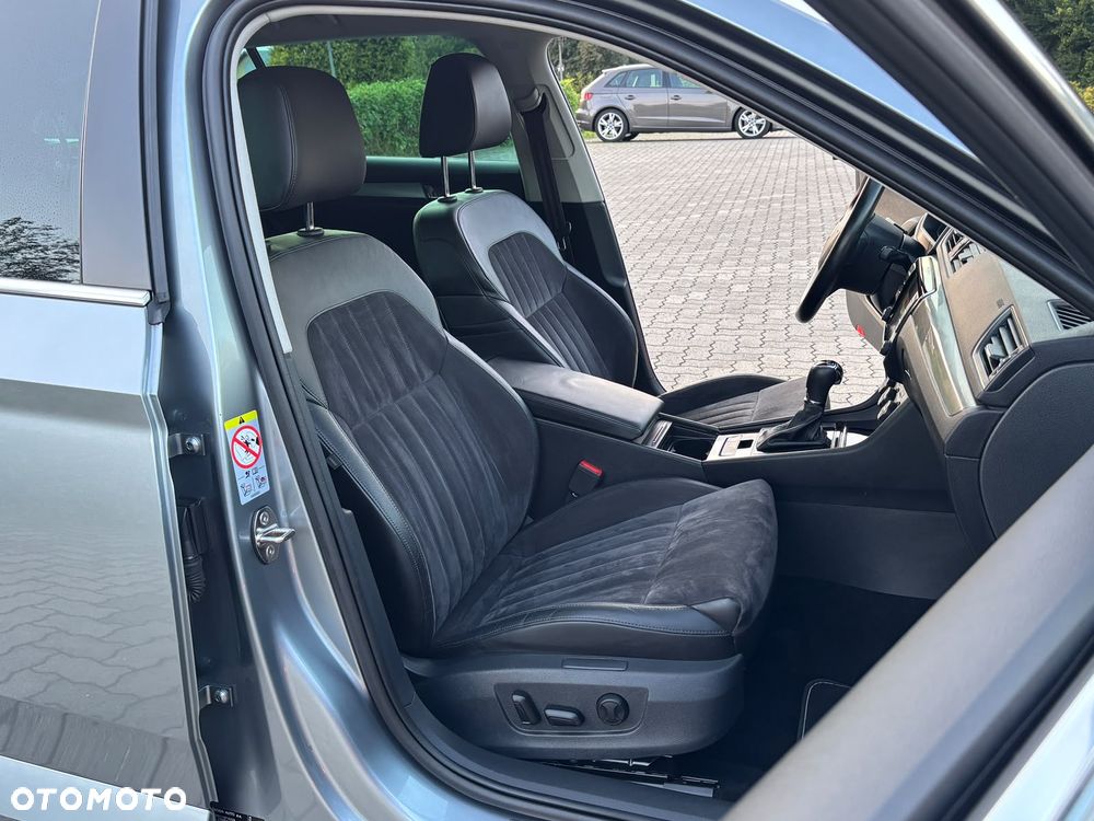 Skoda Superb 2.0 TDI 4x4 Style DSG - 24
