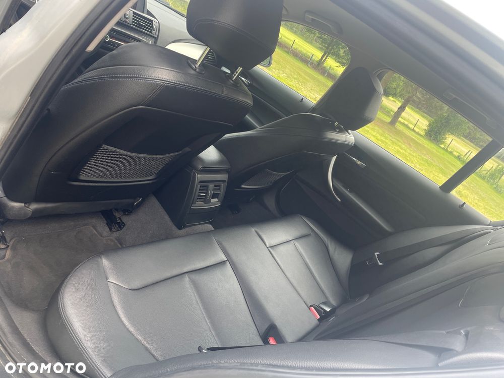 BMW Seria 1 116d Sport Line - 8