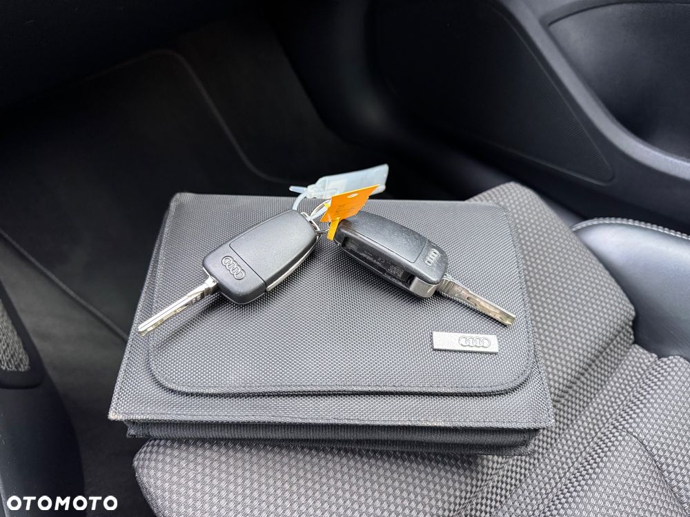 Audi A3 Sportback 2.0 TDI DPF quattro S line Sportpaket (plus) - 36